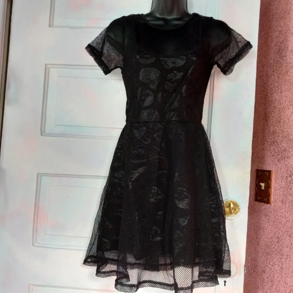😵Fishnet overlay iron fist babydoll style "Skullz Club Mini Dress" ☠ Gothic nwt - Picture 1 of 16